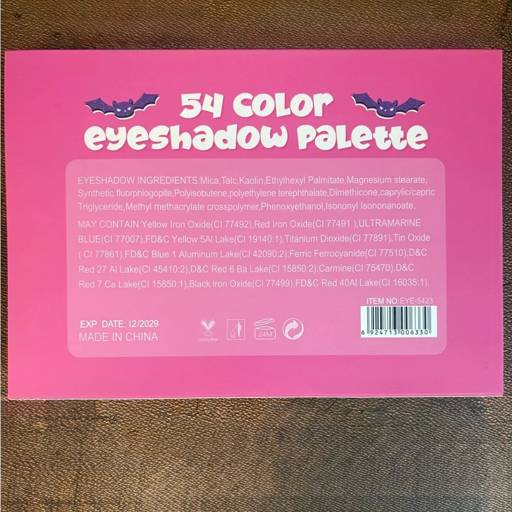 Cute Labubu Characters Eyeshadow Palette